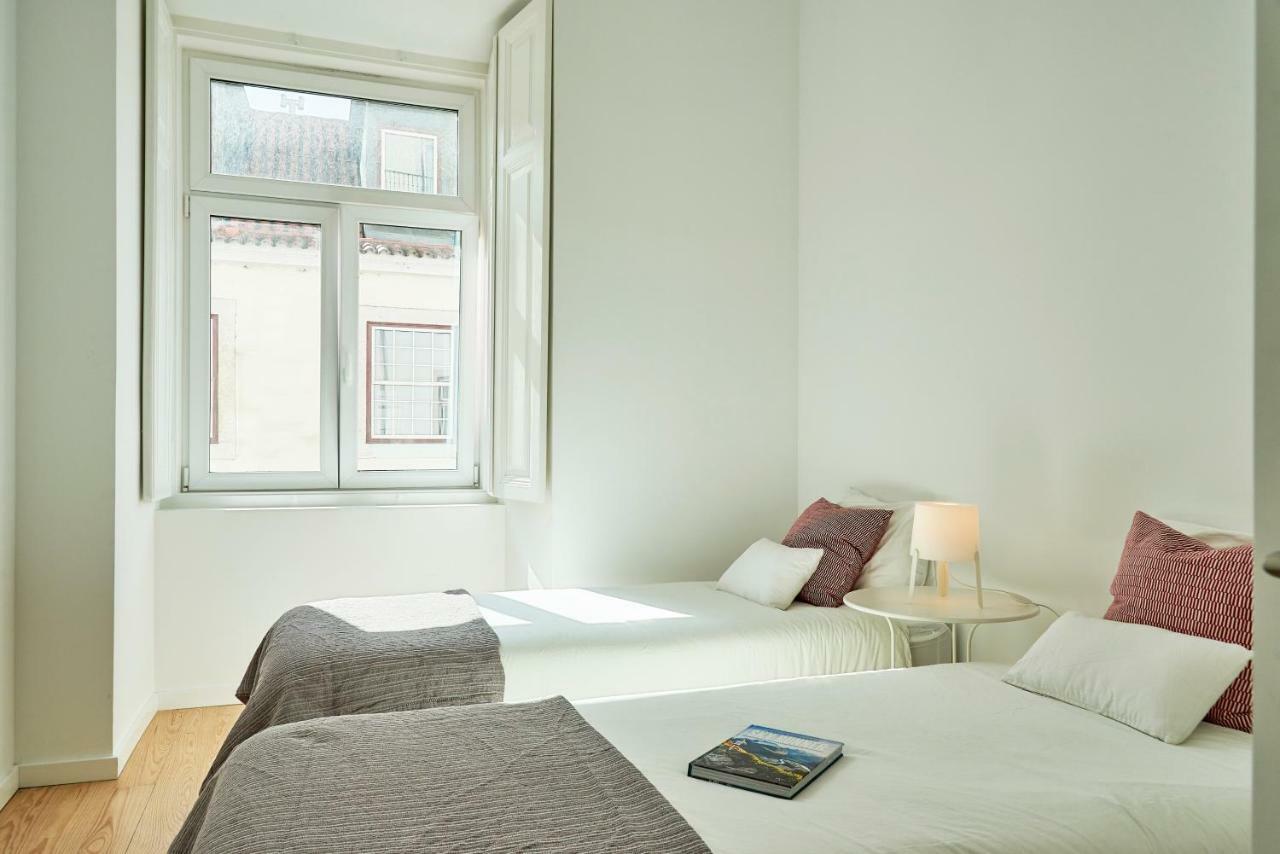 Modern Apartment Calcada Sao Francisco II Lisbon Bagian luar foto